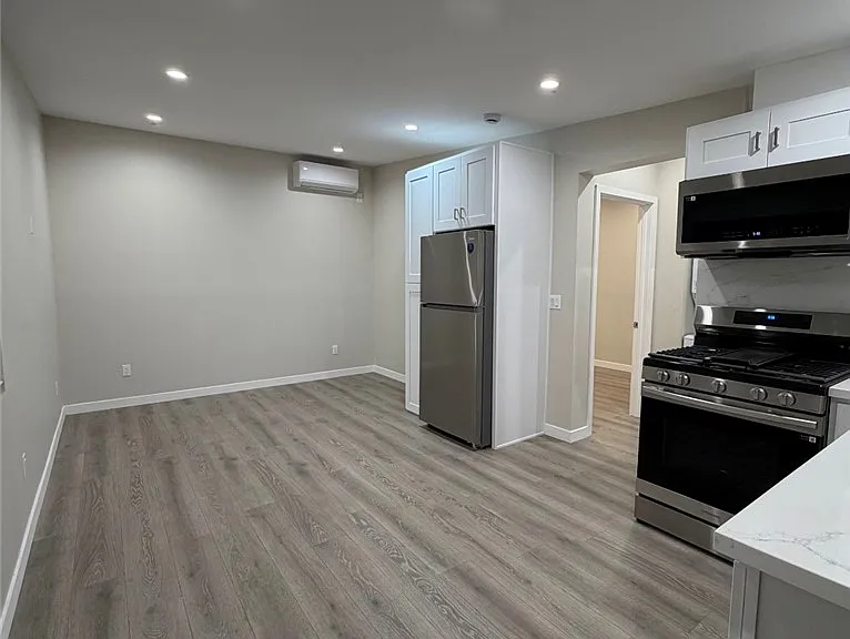 7735 Rhea Ave — Photo 5