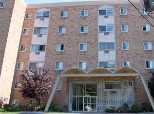 40 Zabriskie St #4J, Hackensack, NJ 07601