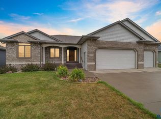 3408 E Broken Arrow St, Sioux Falls, SD 57103