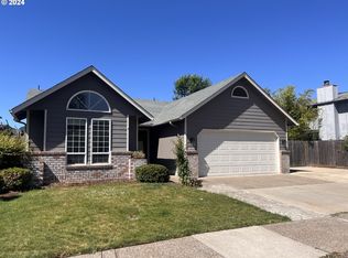 6826 D St, Springfield, OR 97478