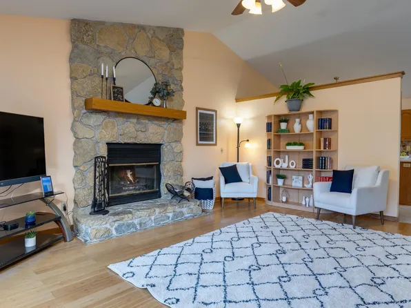 6422 Westin Dr, Madison, WI 53719
