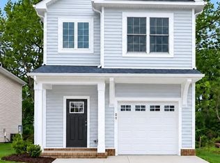 907 Railroad Ave, Chesapeake, VA 23324