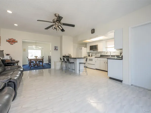 3124 Ralph Avenue, Oceanside, NY 11572