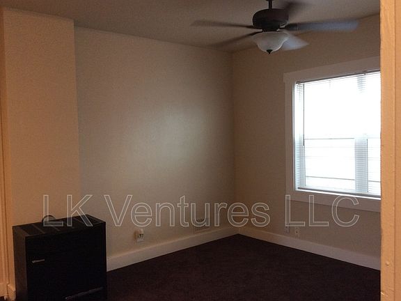 5th image of 2305 6th St #C