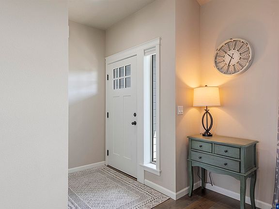 3rd image of 1297 Daylily St