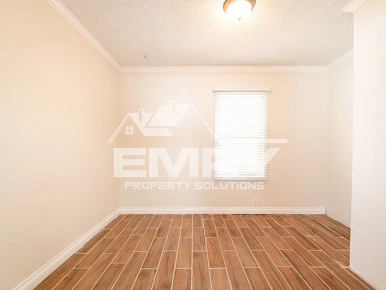 1125 S Evergreen Ave — Photo 23