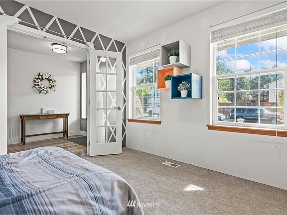 4th image of 3903 231st Street Ct E