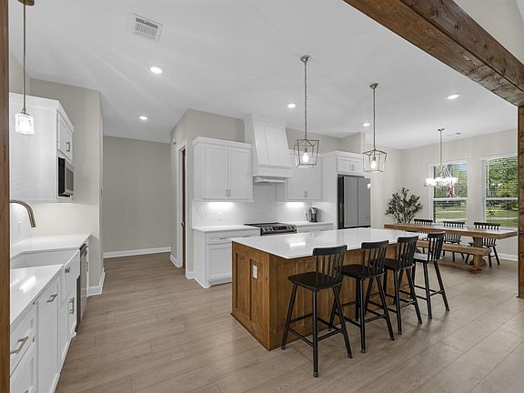 5th image of 22694 Brook Forest Rd