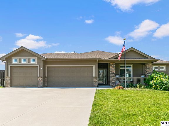 2nd image of 19479 Willow Cir