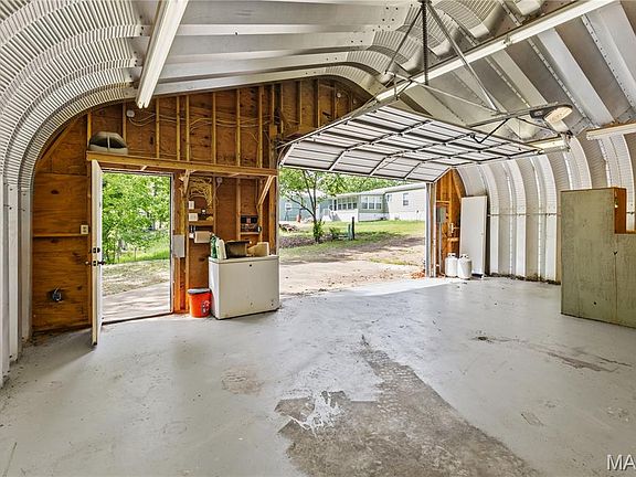 4th image of 171 Bluffview Cir