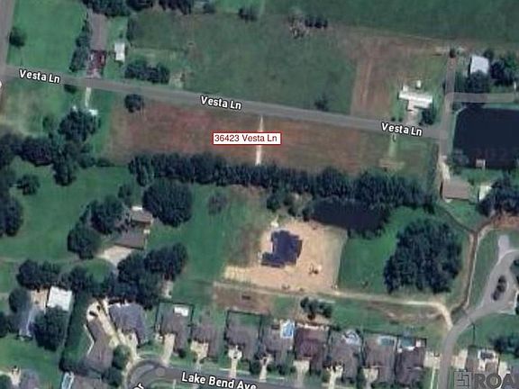 3rd image of 36423 Vesta Ln