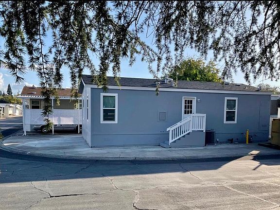 2nd image of 6231 Calgary Ave
