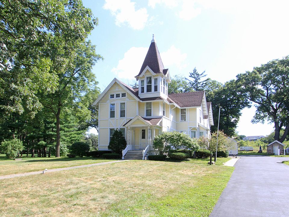 1st image of 5932 N Riverview Dr