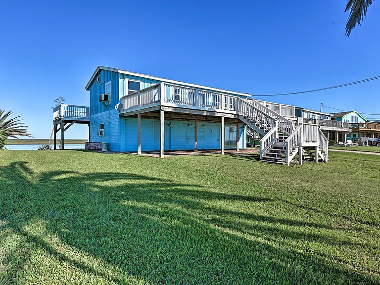 2037 County Road 230 — Photo 1