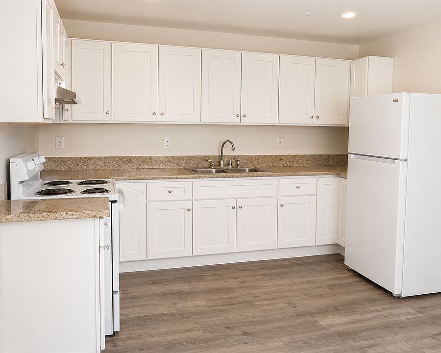 2nd image of 6330 Brynhurst Ave #3/4