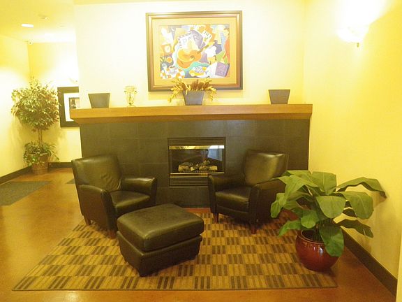 5th image of 1323 Boren Ave APT 408