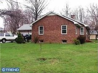 4 Linden Ln, Plainsboro, NJ
