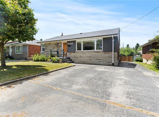 200 Upper Paradise Rd, Hamilton, ON L9C5B9