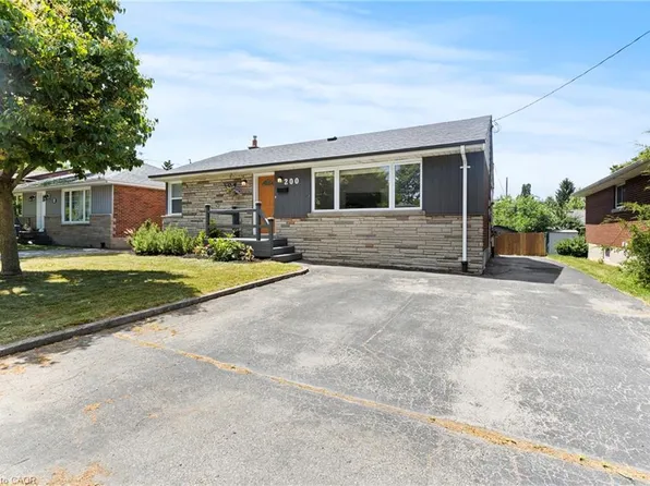 200 Upper Paradise Rd, Hamilton, ON L9C 5B9