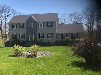 1st image of 102 Woodland Dr