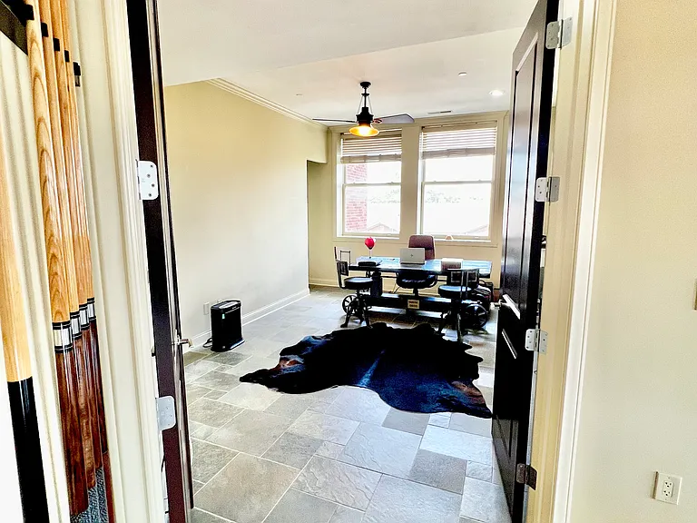 2105 N Meridian St #301 — Photo 9