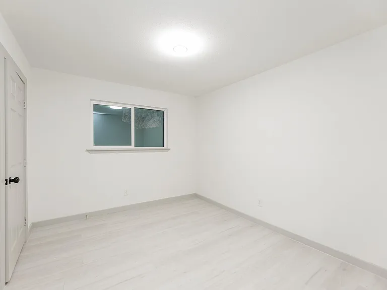 7115 Falling Waters Dr — Photo 28