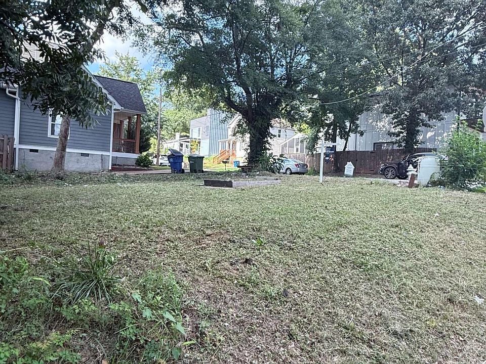 2nd image of 977 Smith St SW