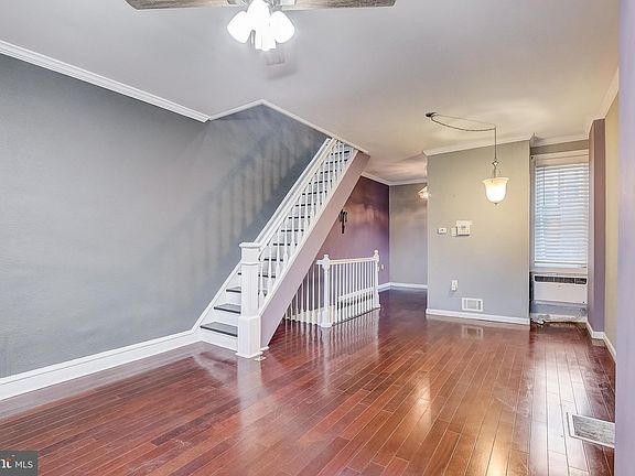 5th image of 222-224 E Clearfield St