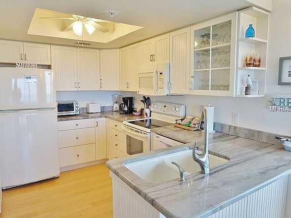 5th image of 7462 Palm Island Dr Building 31