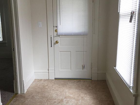 2nd image of 525 Fairholm Ave