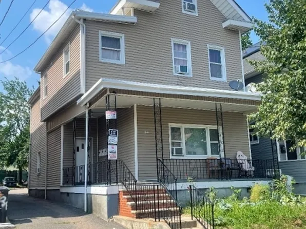 121 Elm St, Elizabeth City, NJ 07208
