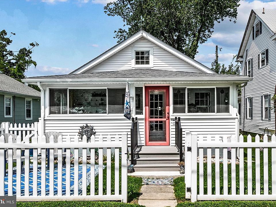 1st image of 31 Virginia Ave