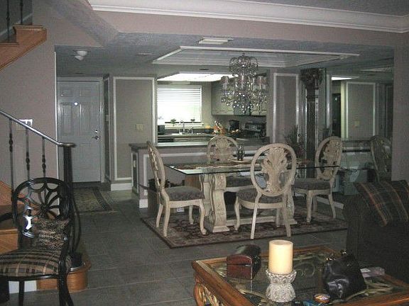 Dining rm 