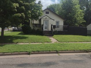 3015 6th St, Eau Claire, WI 54703