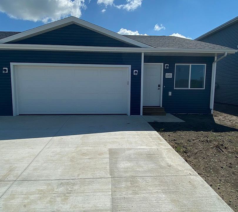 1st image of 1551-1559 47th Loop SE #1551
