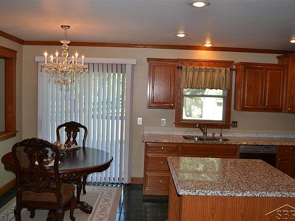 4th image of 2959 Churchill Ln
