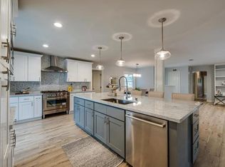 1015 W Park Ln, Santa Ana, CA 92706