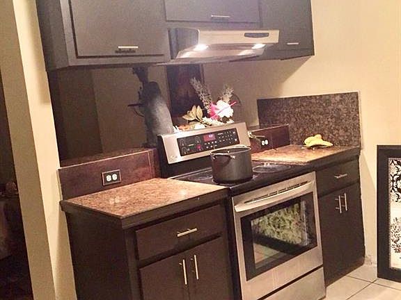 2nd image of 3007 Sierra Ct