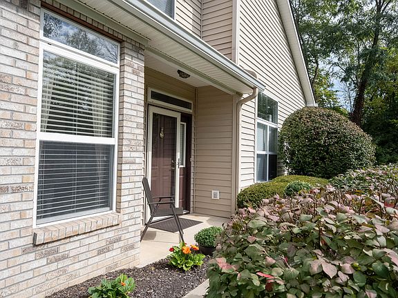 2nd image of 10227 Eller Creek Dr