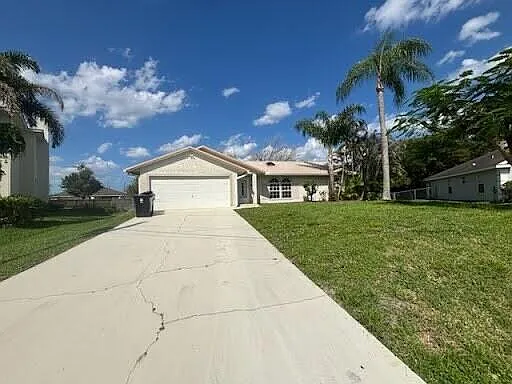 3 bed, 2.0 bath, 1427 sqft, $3,150 — Photo 2