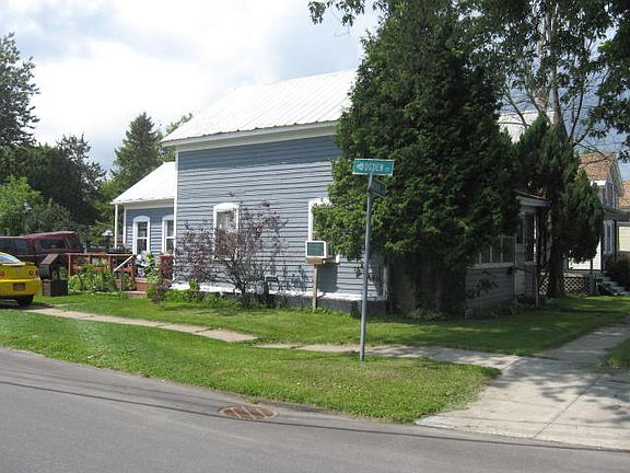 2nd image of 325 Saint Lawrence Ave