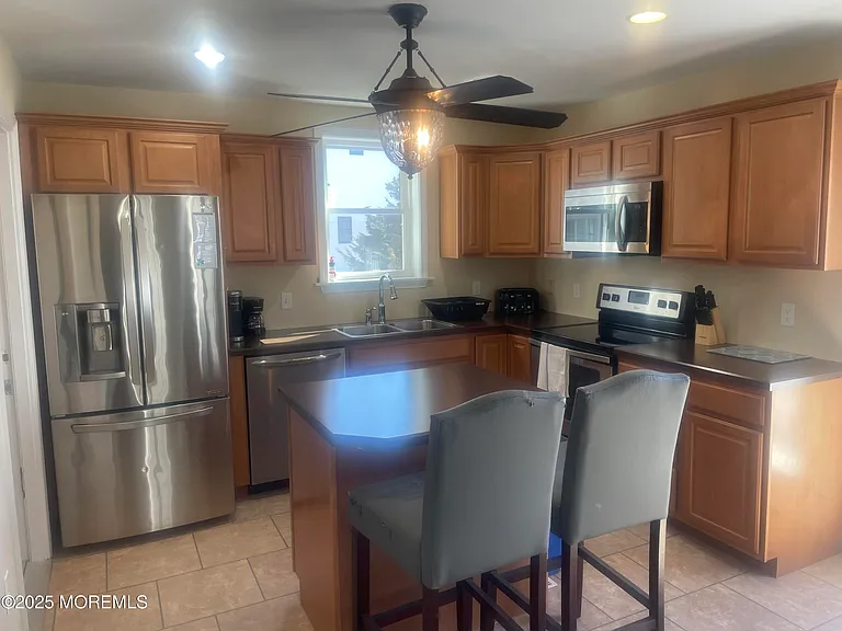 111 Fielder Ave — Photo 5