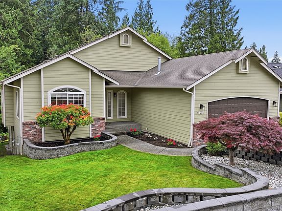 2nd image of 18012 Ambleside Court