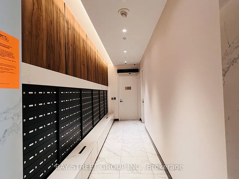 8 Tippett Rd #312 — Photo 3