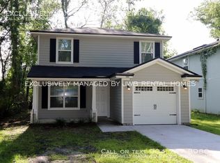 1223 Pangola Dr, Jacksonville, FL 32205