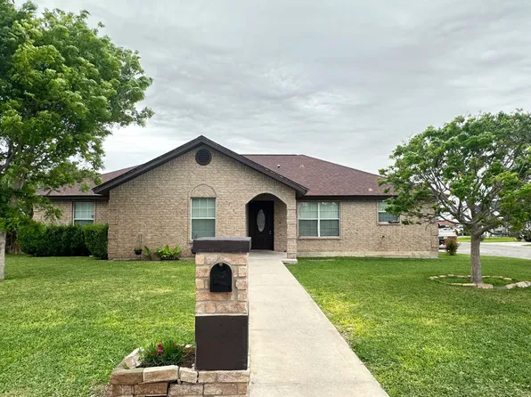 214 Ramon Cardenas Dr, Del Rio, TX 78840
