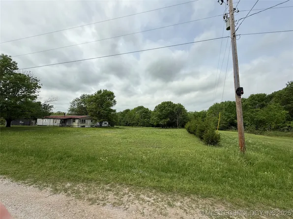 8425 Cartwright Rd, Mounds, OK 74047