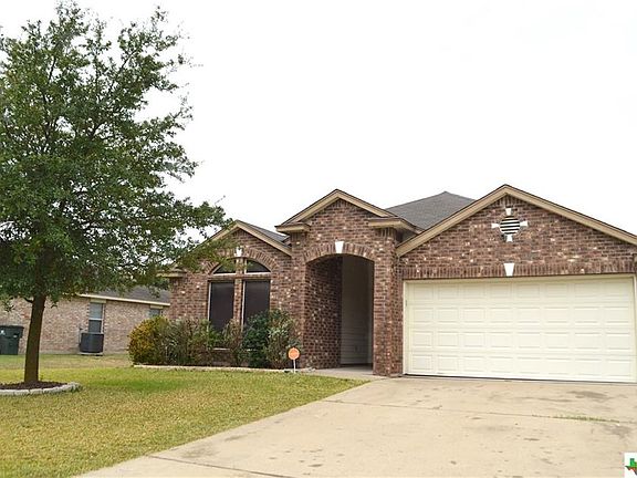 3rd image of 704 Coastal Dr