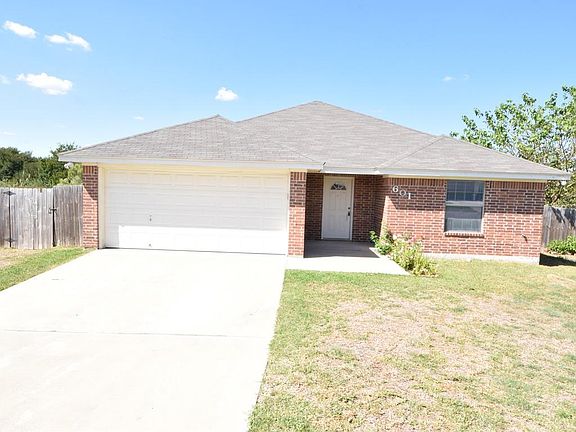 3rd image of 601 Jorgette Dr