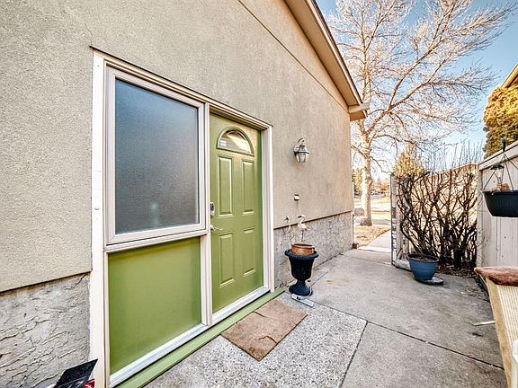 3rd image of 274 W Templeview Way NE